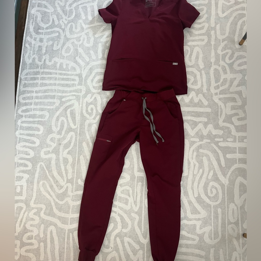 Figs scrubs